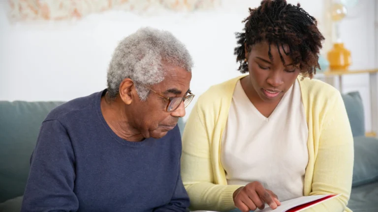 huzurevi secim rehberi – yaşlı bakımı görseli