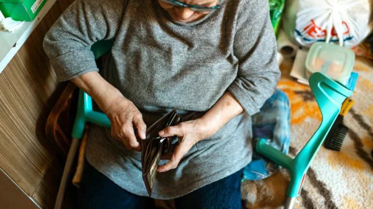 fiziksel engellilik rehabilitasyon – yaşlı bakımı görseli