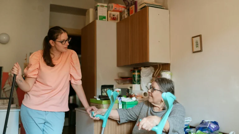 engelliler mutfak duzenlemeleri – yaşlı bakımı görseli