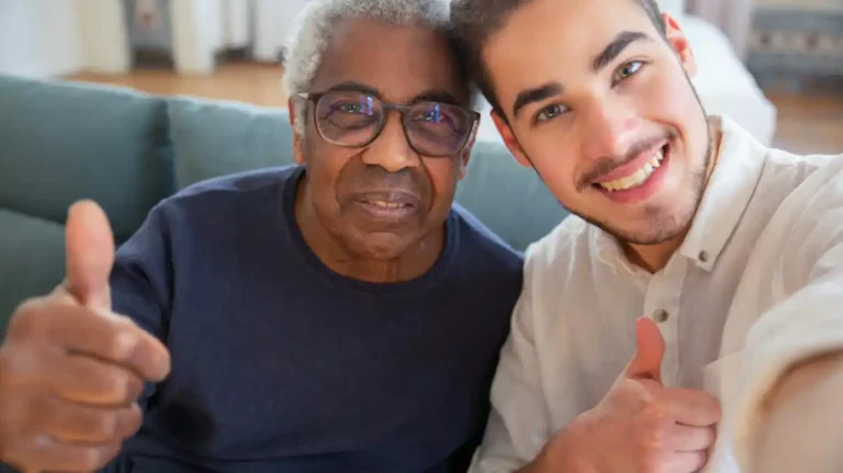 evde yaslida ajitasyon – yaşlı bakımı görseli