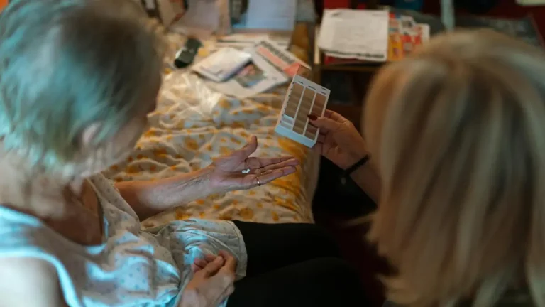 bilişsel gerileme ile unutkanlık arasındaki fark görseli